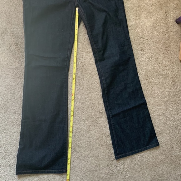 CAbi Jeans #203A Dark Wash Blue Denim Boot Cut Stretch Mid-Rise - Size 6 - NWOT - Picture 3 of 10